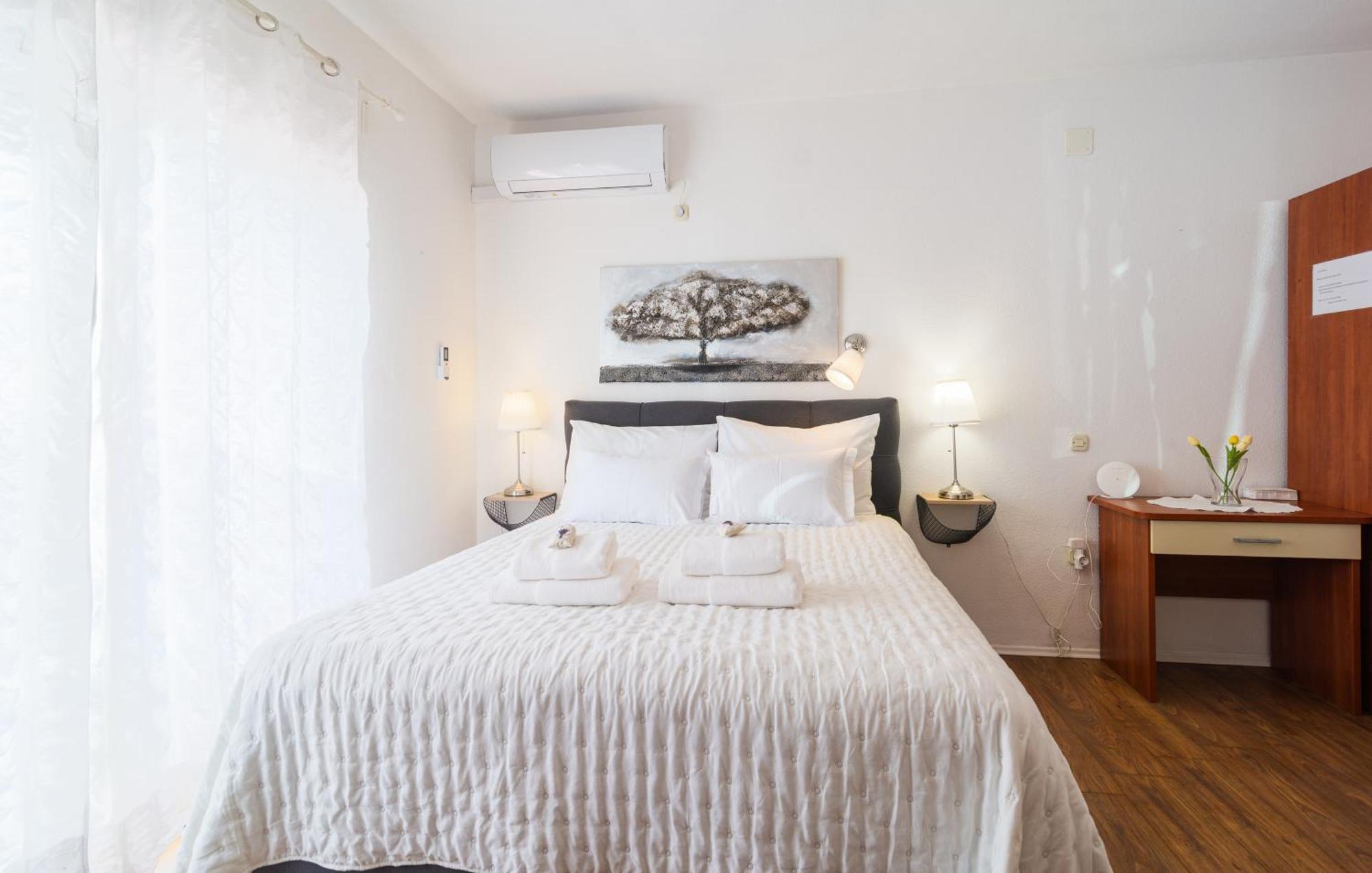 Apartments Bubalo Hvar Town Chambre photo
